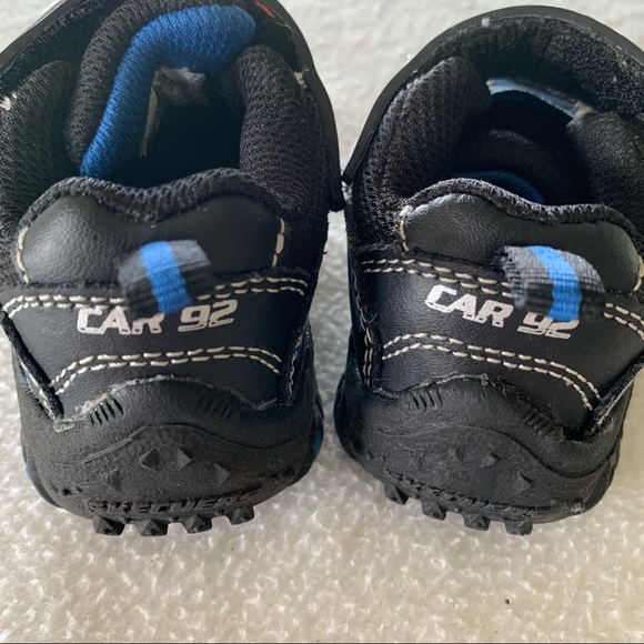 Skechers - Picture 3 of 7